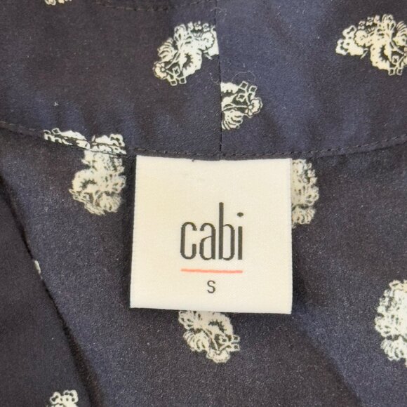 Cabi Womens Black Sleeveless V-Neck Top With White Floral Pattern Size S - Picture 2 of 11